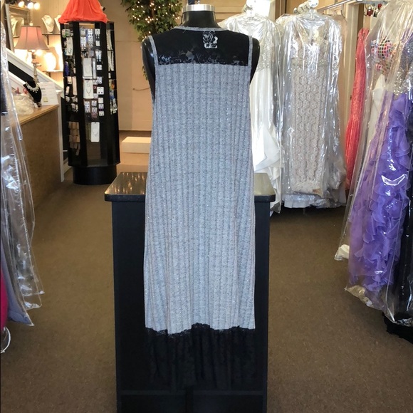 🖤Vocal sweater duster🖤 - Picture 5 of 5